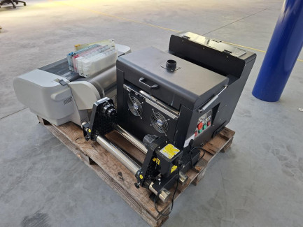 Zdjęcie przedmiotu: EPSON STYLUS PRO 4880 (K122A) DTF printer + automatic DTF powder applicator and dryer