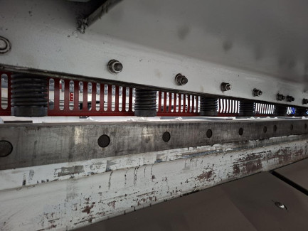 Zdjęcie przedmiotu: Гідравлічна гільйотина ZENITH QC12YC 6x3200