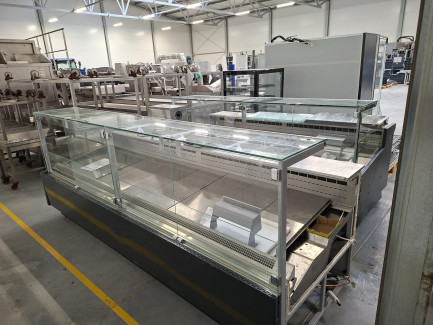Zdjęcie przedmiotu: A set of catering equipment