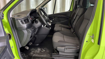 Zdjęcie przedmiotu: RENAULT/CARPOL TRAFIC Kombi 2.0 dCi E6d 3.1t Equilibre