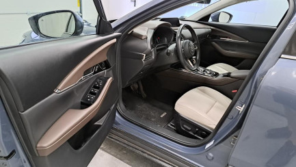 Zdjęcie przedmiotu: Mazda CX-30 2.0 E6d Enso Aut. Oświadczenie o utracie DR