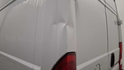 Zdjęcie przedmiotu: Opel Movano Heavy 2.2 Diesel E6d 3.5t L3H2 Edition