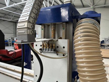 Zdjęcie przedmiotu: CORMAK C1325 milling plotter