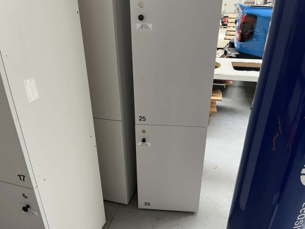 Zdjęcie przedmiotu: Furniture set for a restaurant