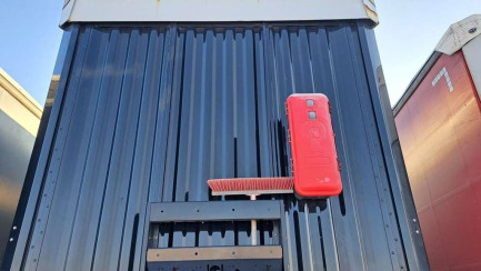 Zdjęcie przedmiotu: KASSBOHRER MEGA 39.0t XS Skrzyniowa