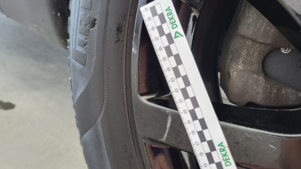 Zdjęcie przedmiotu: LAND ROVER Discovery V 2.0 SD4 HSE