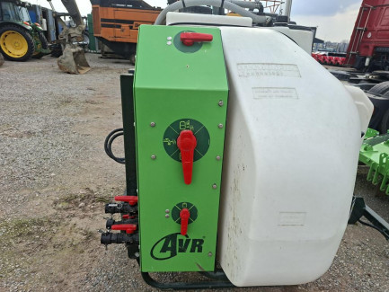 Zdjęcie przedmiotu: Чотирирядна картоплесаджалка з гідравлічним приводом AVR CERES 440