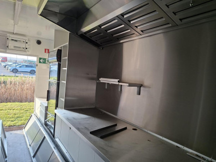 Zdjęcie przedmiotu: Przyczepa gastronomiczna NIEWIAD&Oacute;W B3500 Oświadczenie o utracie DR