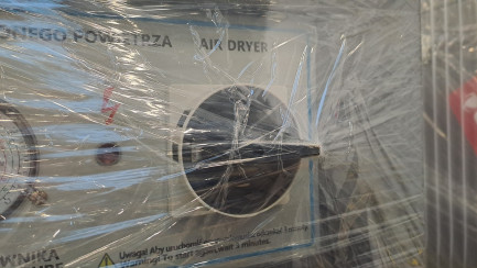 Zdjęcie przedmiotu: LUFT 1000 screw compressor + IZBERG N10S refrigeration dryer + KP-500-11 vertical expansion tank