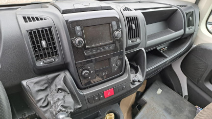Zdjęcie przedmiotu: Peugeot BOXER 435 2.2 BlueHDi E6.2 3.5t L3H3 Pro