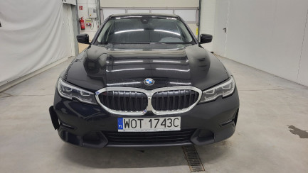 Zdjęcie przedmiotu: BMW 320i xDrive Sport Line aut
