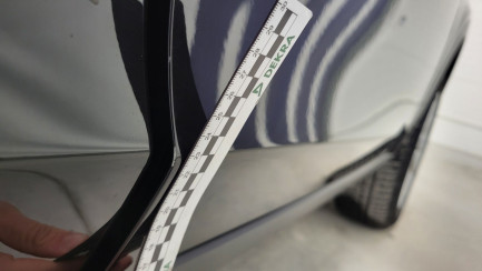 Zdjęcie przedmiotu: LAND ROVER Discovery Sport 2.0 TD4 SE