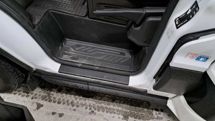 Zdjęcie przedmiotu: BENIMAR TESSORO 495 UP