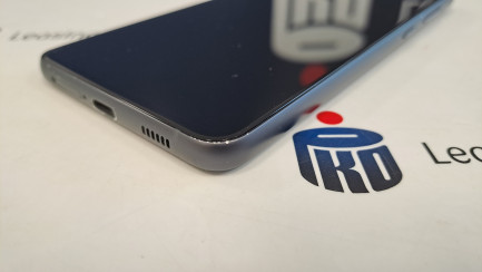 Zdjęcie przedmiotu: Смартфон/телефон SAMSUNG Galaxy S21 FE 6/128GB 5G 6.4" 120Hz Графіт SM-G990