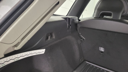 Zdjęcie przedmiotu: Volvo XC60 D4 SCR AWD Momentum aut