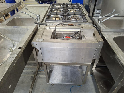 Zdjęcie przedmiotu: A set of catering equipment