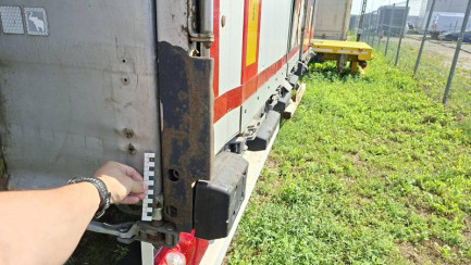 Zdjęcie przedmiotu: SCHMITZ SCB*S3T Dropside
