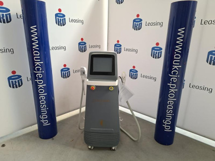 Косметичний апарат STUDIO FIGURA DIAMOND, що використовується для видалення небажаного волосся як на обличчі, так і на всьому тілі