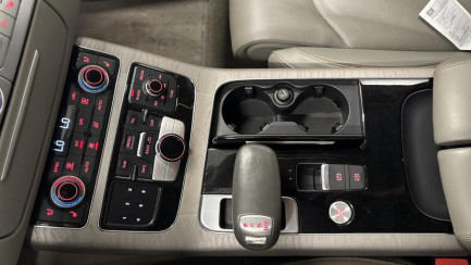 Zdjęcie przedmiotu: Audi A8 Quattro 3.0 TDi DPF E6 4H Tiptronic