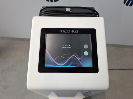 Zdjęcie przedmiotu: MEDICA RFRAX cosmetic device