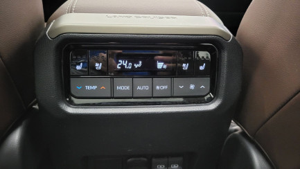 Zdjęcie przedmiotu: Toyota Land Cruiser 2.8 D-4D Executive aut