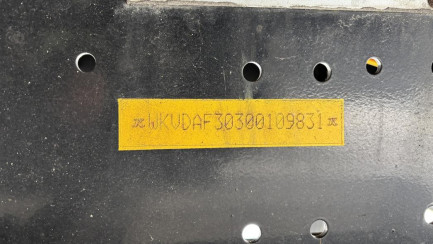 Zdjęcie przedmiotu: KASSBOHRER MEGA Dropside