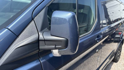 Zdjęcie przedmiotu: Ford Transit Custom 320 2.0 TDCi E6.2 3.2t L2 Sport