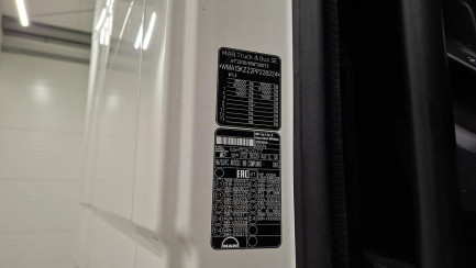 Zdjęcie przedmiotu: MAN TGX 18.520 LL-SA(GX) E6e 18.0t