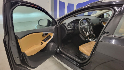 Zdjęcie przedmiotu: Volvo V40 Cross Country T3 Drive-E Summum aut