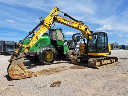 Гусеничний екскаватор JCB JZ140LC