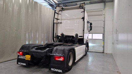 Zdjęcie przedmiotu: SCANIA R460 Super E6 18.0t 4x2 NA Highline