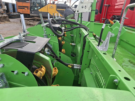 Zdjęcie przedmiotu: Чотирирядна картоплесаджалка з гідравлічним приводом AVR CERES 440