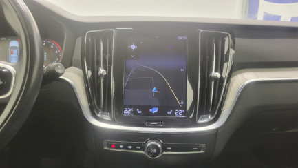 Zdjęcie przedmiotu: Volvo V60 B4 B Inscription aut