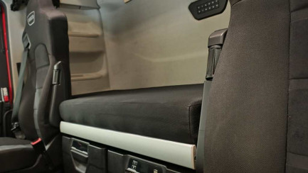 Zdjęcie przedmiotu: Iveco S-Way E6d 18.0t Oświadczenie o utracie DR