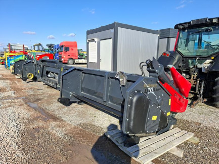 Zdjęcie przedmiotu: CAPELLO QUASAR F12 corn harvester