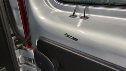 Zdjęcie przedmiotu: Renault Trafic Kombi 2.0 Blue dCi L2 Equilibre