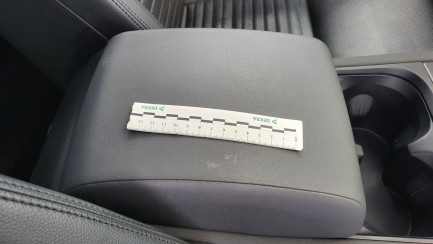 Zdjęcie przedmiotu: LAND ROVER Discovery Sport 2.0 D200 mHEV S aut