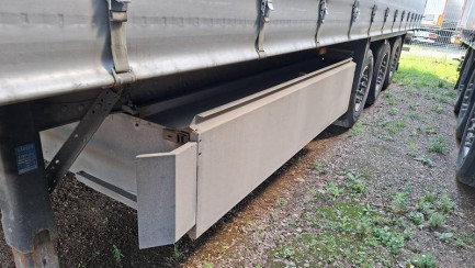 Zdjęcie przedmiotu: SCHMITZ SCB*S3T Dropside