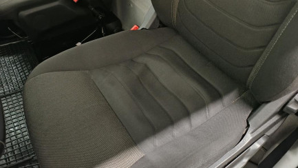 Zdjęcie przedmiotu: Iveco Daily 35S18H E6 3.5t