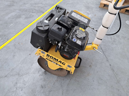 Zdjęcie przedmiotu: Однобарабанний каток Bomag BW55e з ручним керуванням
