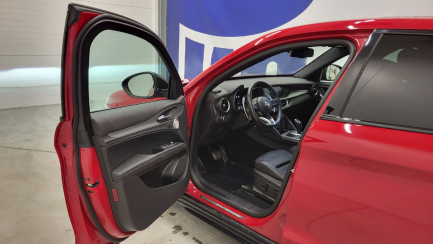 Zdjęcie przedmiotu: ALFA ROMEO Stelvio 2.0 Turbo Veloce Q4 aut