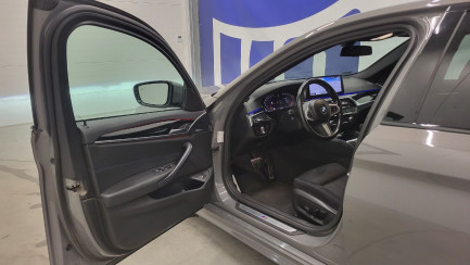 Zdjęcie przedmiotu: BMW 520d xDrive mHEV M Sport sport-aut