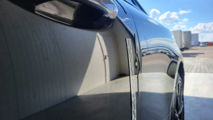 Zdjęcie przedmiotu: Mercedes-benz E 220 d Coupe 4-Matic 9G-TRONIC
