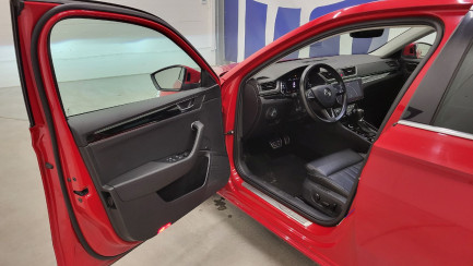 Zdjęcie przedmiotu: Skoda Superb 1.4 TSI Plug-In Hybrid L&K DSG