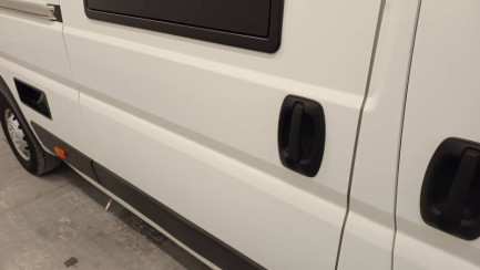 Zdjęcie przedmiotu: Peugeot BOXER 435 2.0 BlueHDi E6 3.5t L4H3