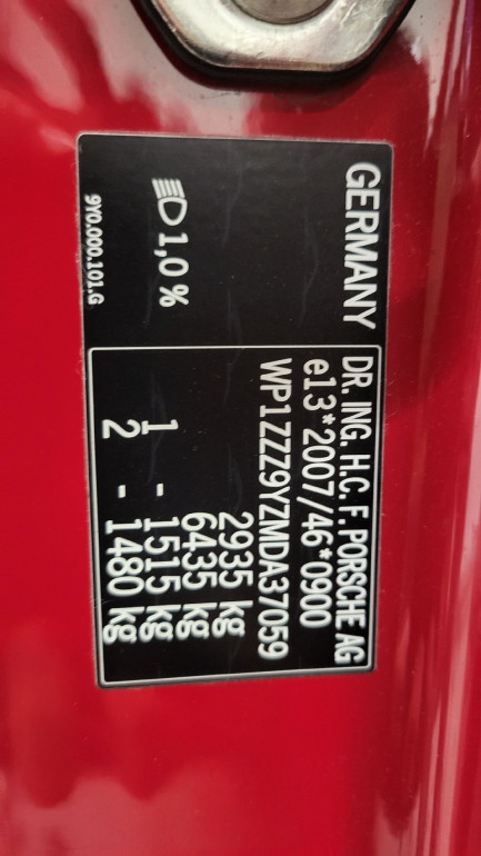 Zdjęcie przedmiotu: Porsche Cayenne Turbo Błędny wpis mocy i pojemności silnika w DR