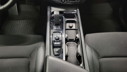 Zdjęcie przedmiotu: Volvo XC60 B4 D AWD Momentum Pro aut