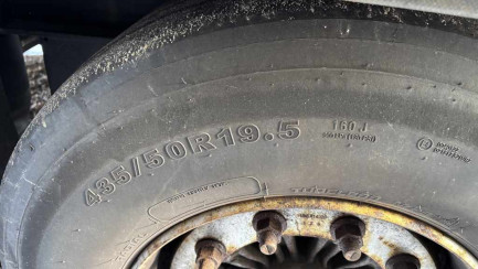 Zdjęcie przedmiotu: KASSBOHRER MEGA Skrzyniowa