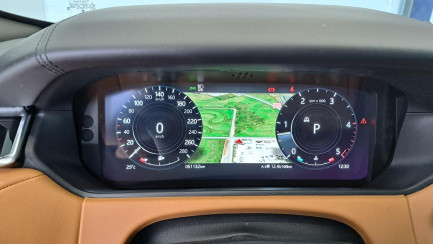 Zdjęcie przedmiotu: RANGE ROVER VELAR 3.0 Diesel MHEV R-Dynamic HSE