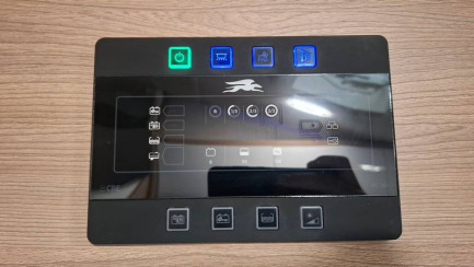 Zdjęcie przedmiotu: LAIKA KOSMO E6d-F 3.5t F510 Alkowa